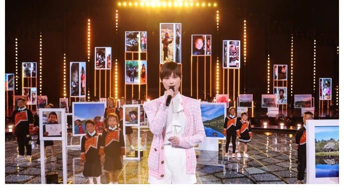 东方卫视|中秋晚会哪家强？收视率曝光：央视成一哥，芒果台不行了？