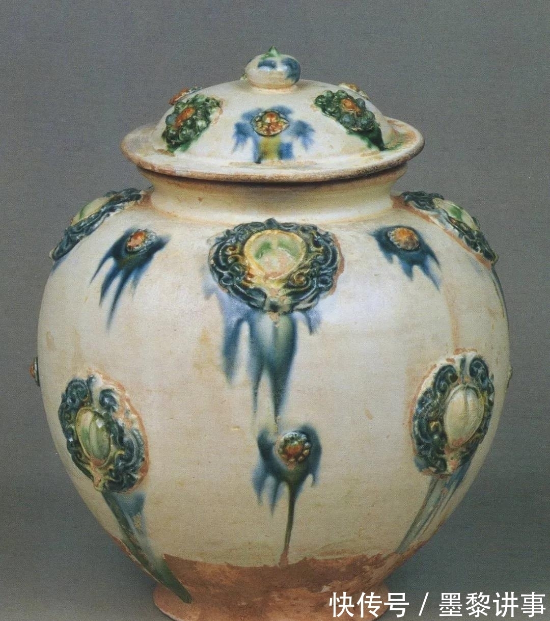 釉陶#一文读懂唐三彩:“单彩”可以是三彩,“三彩”却不一定是三彩