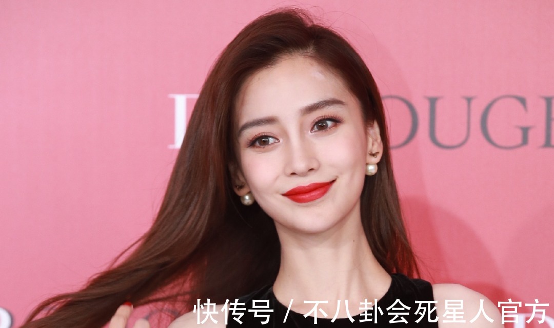 皮肤|斑点皱纹、妆浓浮粉、含胸驼背,看完女星生图,再也不容貌焦虑了