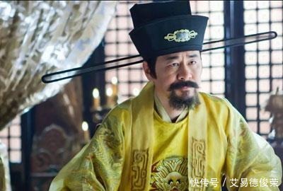 孩子|偷菜抓鸟熊孩子，在家常被妹子打，最后却成了一代圣君