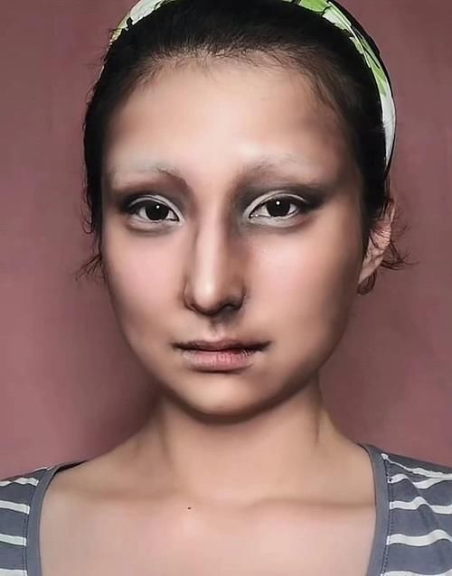 笑容|小姐姐仿妆“蒙娜丽莎”,开始这可是高难度,最后笑容都一样