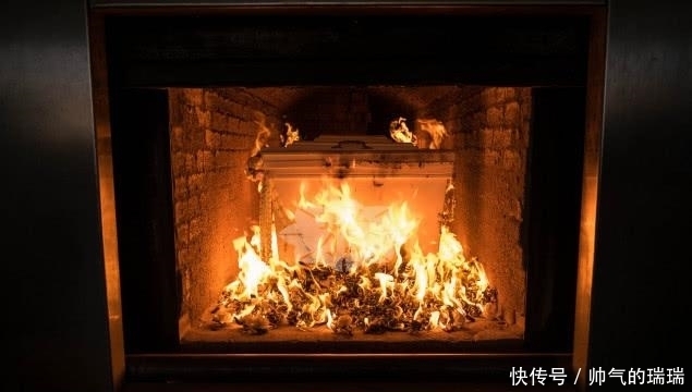 世界|这幅梵高名画,被一个日本人世界最高价买走,称带进棺材火化