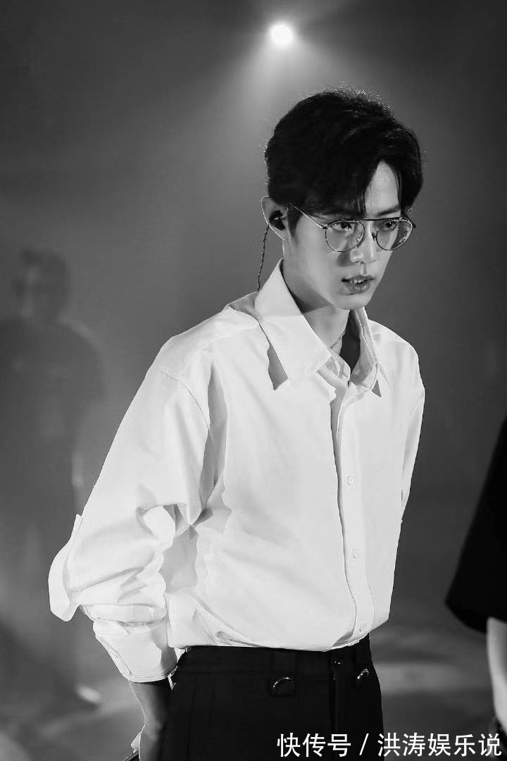 肖戰(zhàn)拒絕《浪姐2》行程滿檔無法抽身,節(jié)目花大價錢也無濟(jì)于事