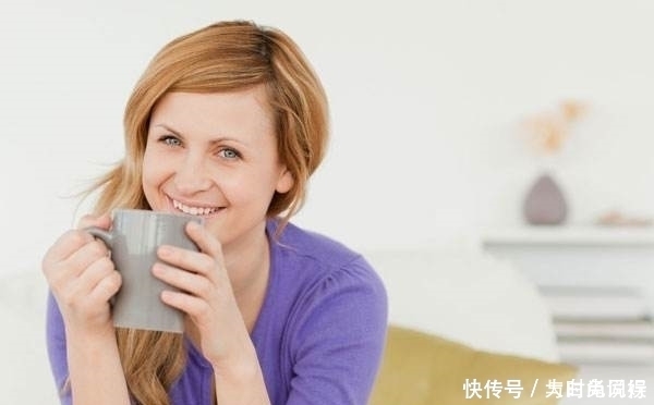 晚上喝水,做到“1多2少”,健康喝水,疾病會繞著你走