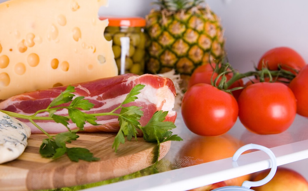 食物|再次提醒，冰箱里4种食物，放久了就别吃了，不妨了解一下