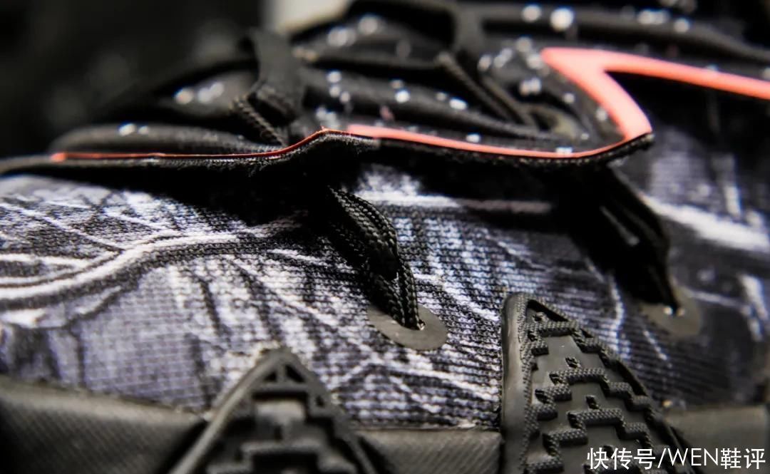 实战 一双鞋上有十多款鞋的元素?欧文S2是历代签名鞋的浓缩?