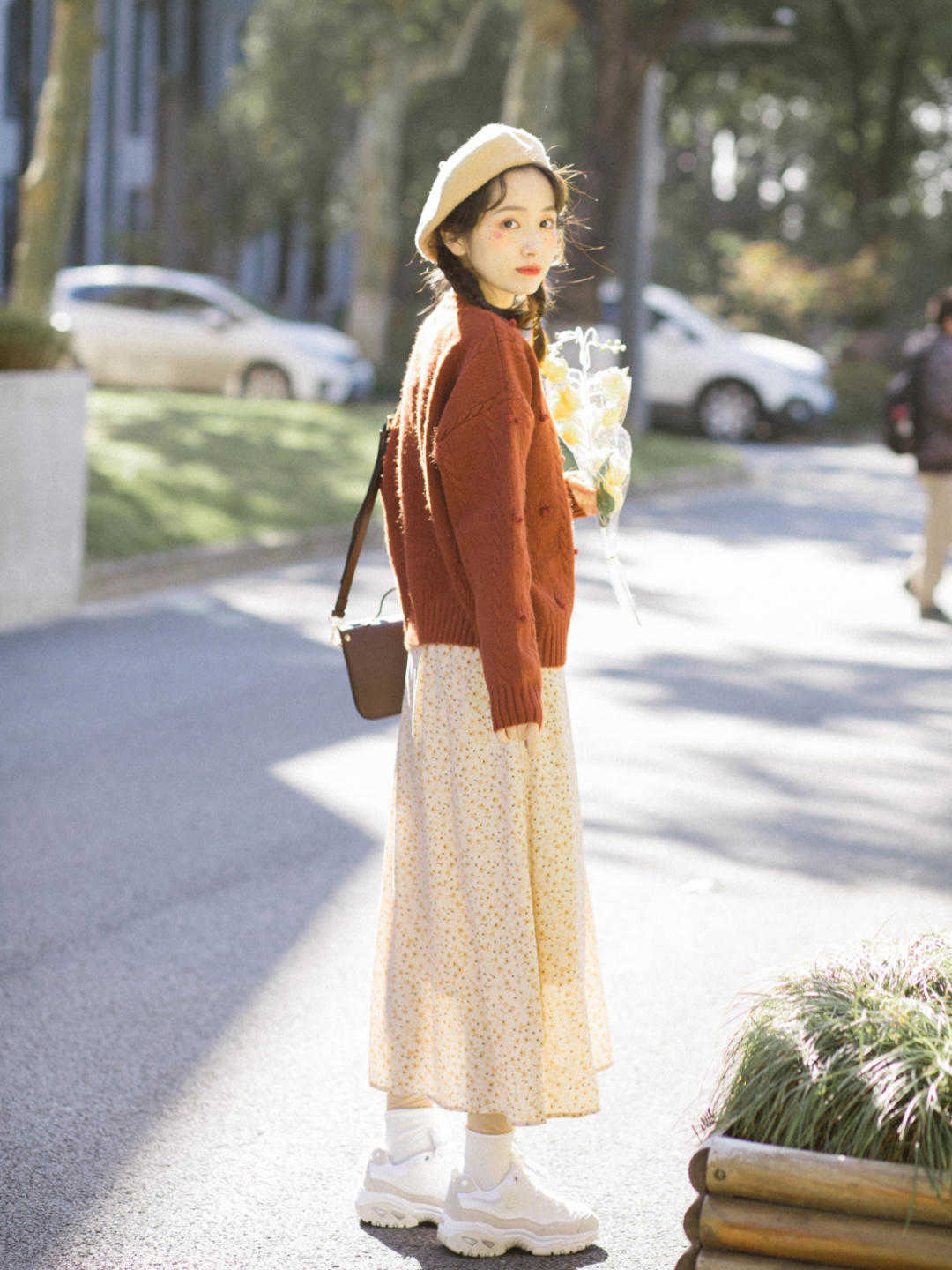 毛衣|最近秋冬有种火叫毛衣+半裙,照着穿都好看,温暖了整个秋冬,太洋气了