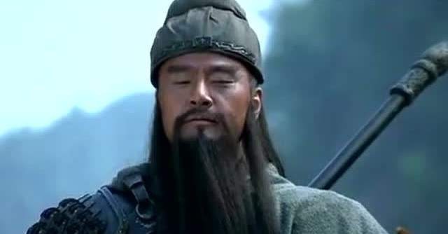 册封|关羽不同意册封黄忠，其实心中另有人选，原因很现实！