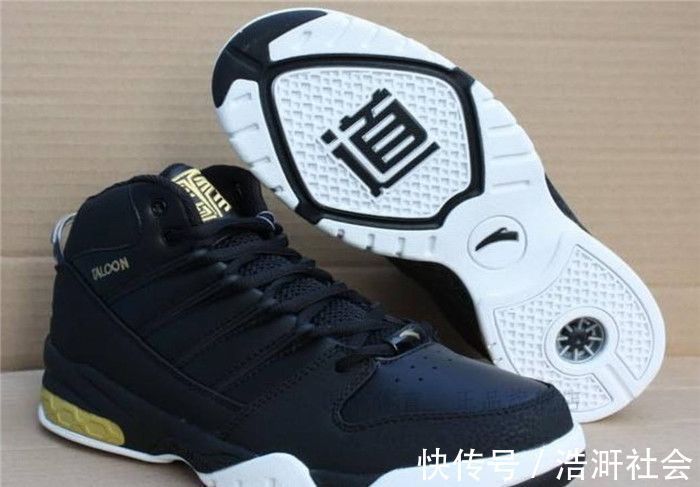 nike 查看5款《耐磨》和《防滑》高性能鞋,水泥玩“无压力”