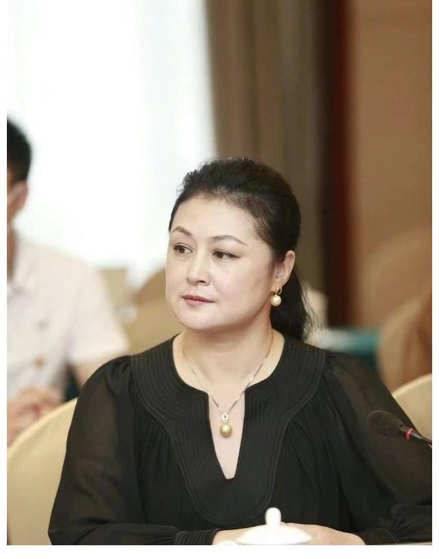 《乡村爱情14》开播,被出镜的谢大脚给整破防了,瞬间泪目了