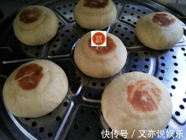 馒头|第一次这样做的馒头,松软香甜,一次吃5个还不够!