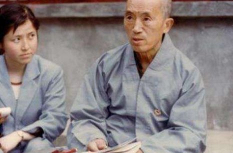 曾闻名全国的海灯法师,为何现在无人知晓?他是如何欺骗国人的?