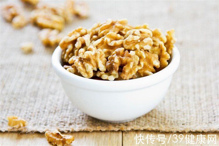 哈佛大学|哈佛大学20年研究：吃核桃更长寿，显著减少全因死亡，延长寿命