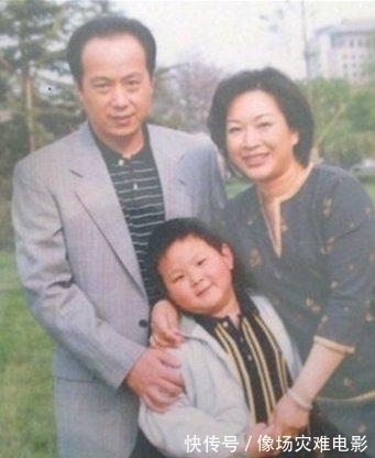 新聞聯(lián)播|央視主持巨頭羅京去世近十年,妻子改嫁富豪,網(wǎng)友:人走茶涼