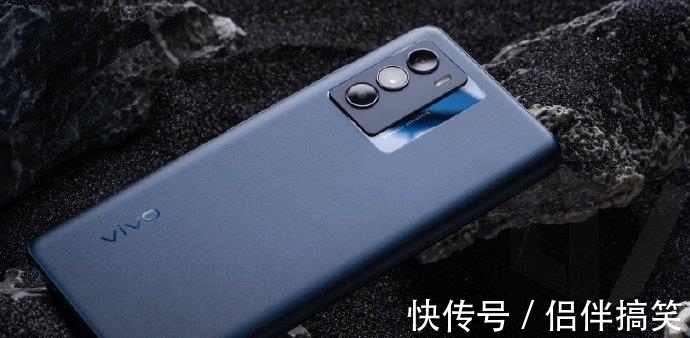 千元机|vivo阻击红米，5000mAh+44W新机强势上线，8+256G不足两千