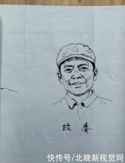 男子|高手在民间！男子手绘亮剑人物致敬经典，网友“梦回”剧情神评论