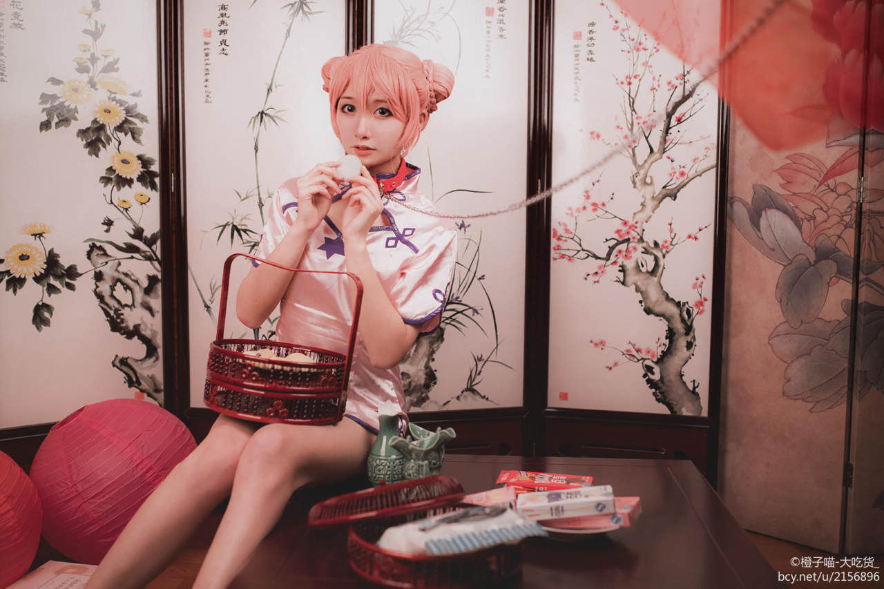 歌留多cosplay，新年就是要吃吃吃呀