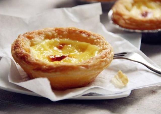 自己在家就能做蛋挞，简单又好学，关键口味丰富用料还实惠