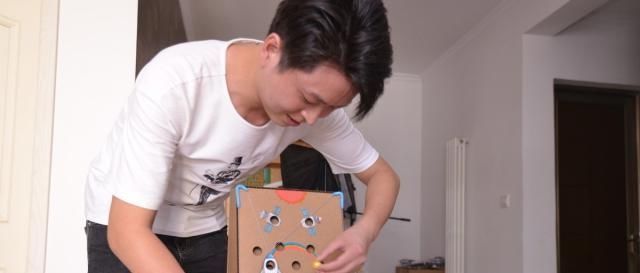 打造|吸粉无数全职爸爸为女儿打造“玩具帝国”,家里变成游乐园