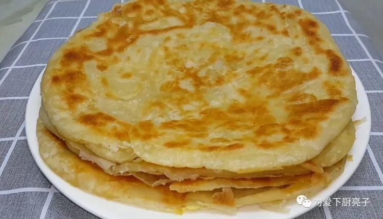 馒头|烙饼这么做太香了，开水一烫，张张柔软又劲道，学会天天不起早