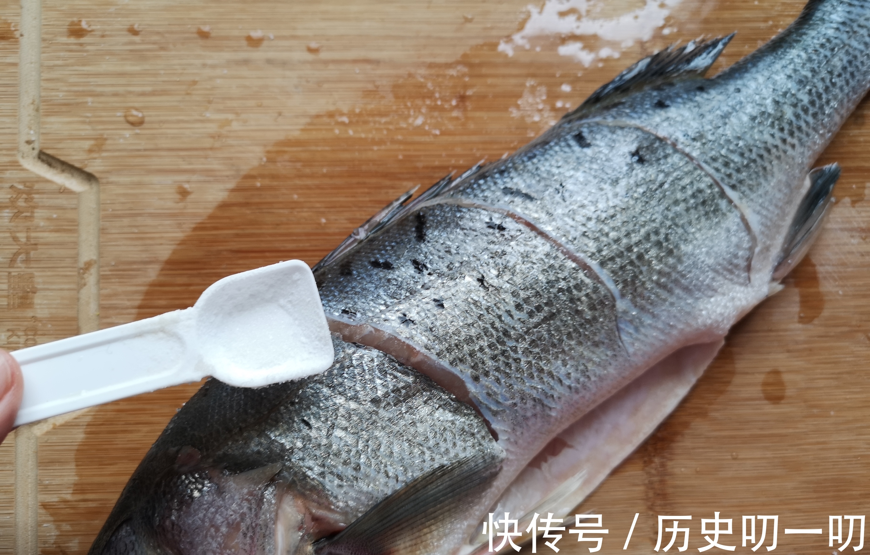 肉质|爱吃鱼的有福了,这才是清蒸鱼的正确做法,肉质鲜嫩无腥味