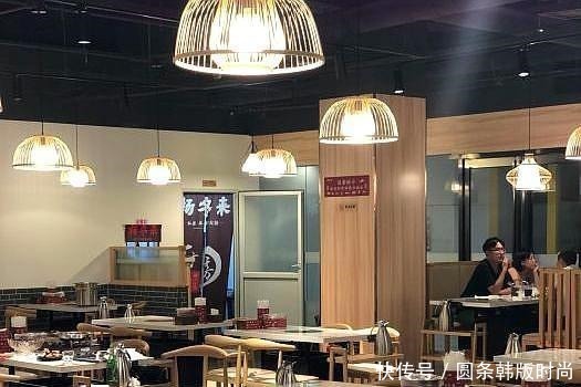 一家郑州店“北京网红”羊棒骨店，味道正宗，黄金皮纸完美
