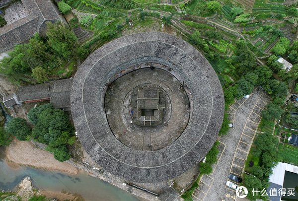 四菜一汤|开车就能到的复活节岛？这里不光有土楼：福建漳州、永定土楼自驾自驾全攻略