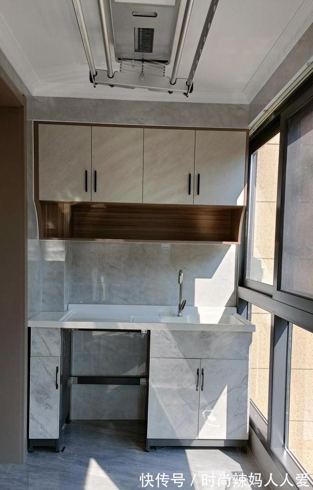 玄关|129平三居室设计,现代轻奢风格鉴赏!