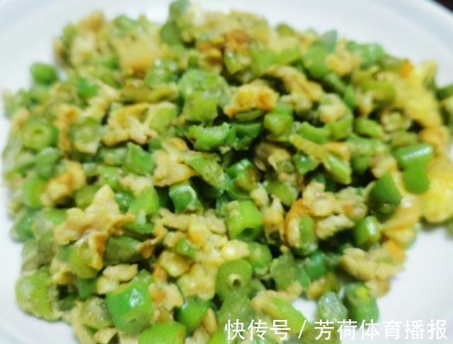 鸡蛋|一把豆角2个鸡蛋，外婆教我老式炒豆角做法，隔三差五吃一次，香