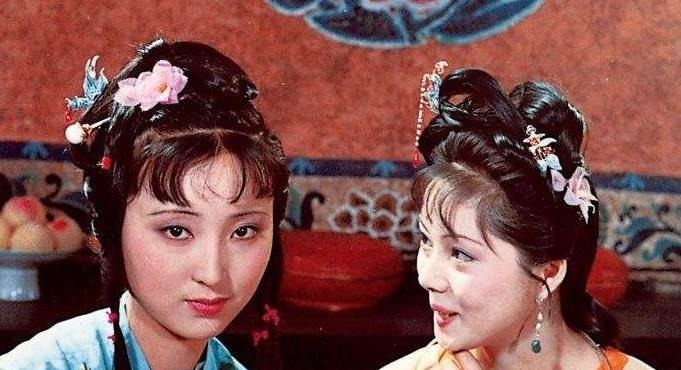 宝玉|贾宝玉去找林黛玉玩,紫鹃做了一件事,反映出潇湘馆管理井然有序!