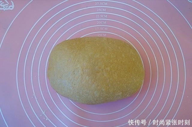 这是我吃过的最好吃的面包,没有之一,不用造型,做法真简单!