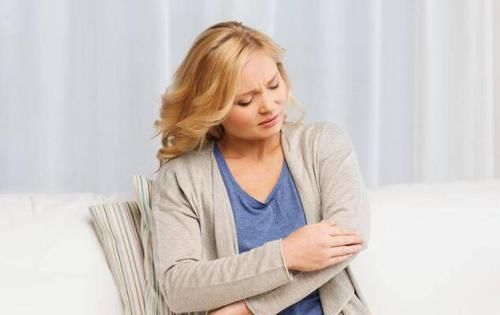 湿气重的人，起床后会有4种情况，若你有，要尽快祛湿了，别忽视