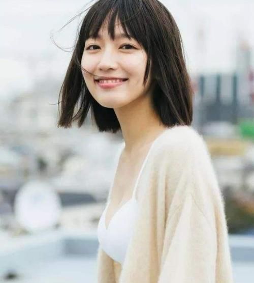 日本|为什么日本女生皮肤不开美颜也很好？她们坚持4件事，真挺细节的