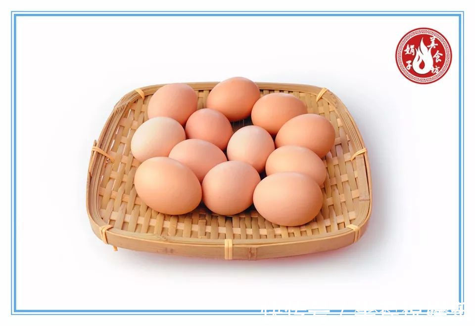 五花肉别再做红烧了，加3个鸡蛋，用手卷一卷，全家人都爱吃