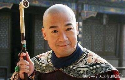 纪晓岚@上联:“天作棋盘星作子,谁人敢下?”,下联简直惊艳