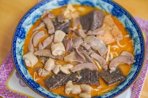 离我18km的这家沙茶面，通了地铁2号线后我才吃到！