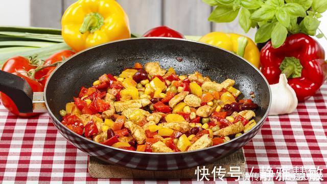 水果|晚上吃苹果伤胃？错！提醒：这2种食物才不宜晚上吃，劝你管住嘴