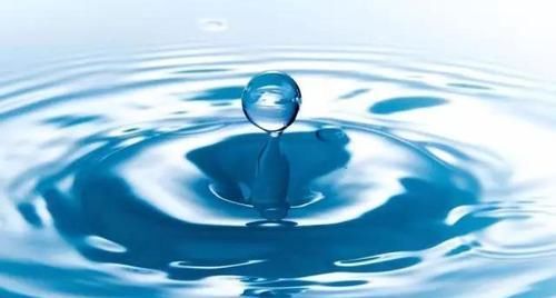 排出体外|医生告诫：6种状况下要多多喝水！再渴着就坏了！