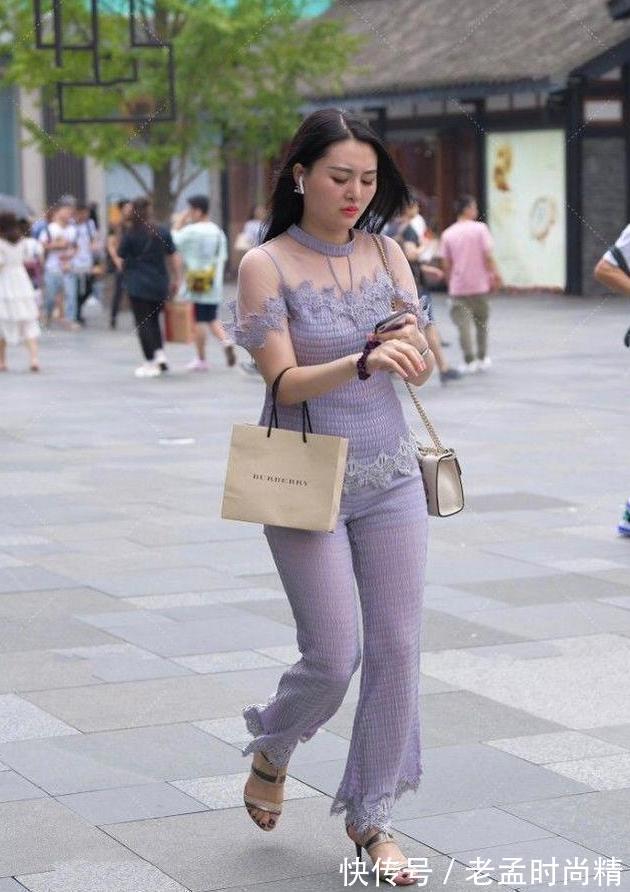 西装|浅紫色蕾丝薄纱上衣搭配阔腿长裤子, 清新自然, 时尚又减龄