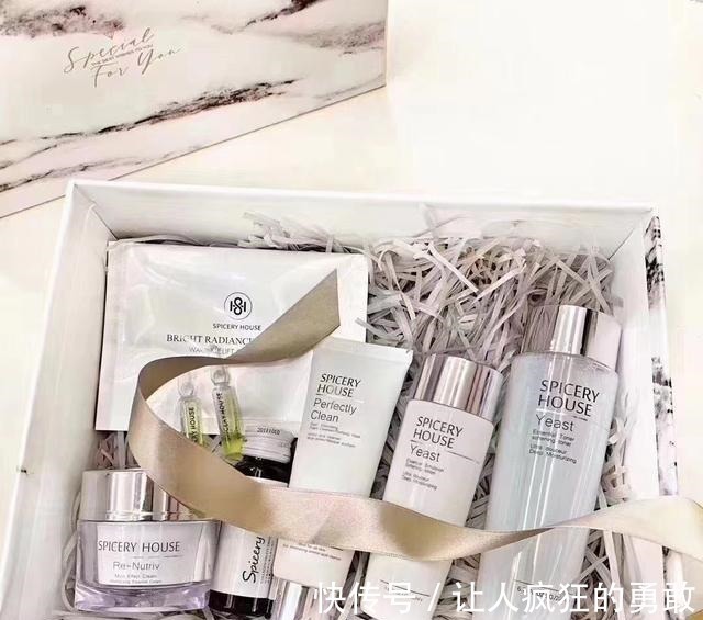 美肤 坚持健康护肤理念,开启芳香世家美肤新篇章!