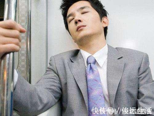 唐百冬|唐百冬:抑郁、失眠会造成头昏全身无力?