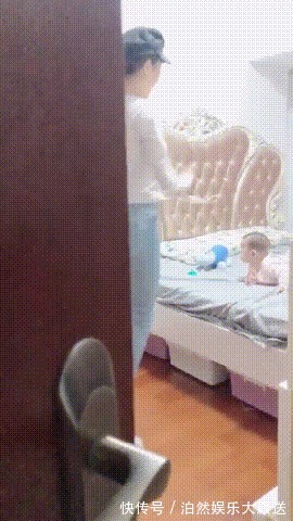 带娃|“高颜值”小姨看孩子,小外甥都看呆了,网友宝宝走开,换我来