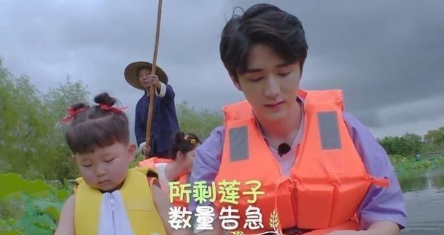 孩子|孩子们用绿帽子,张新成的表情,字幕组开始暗示他