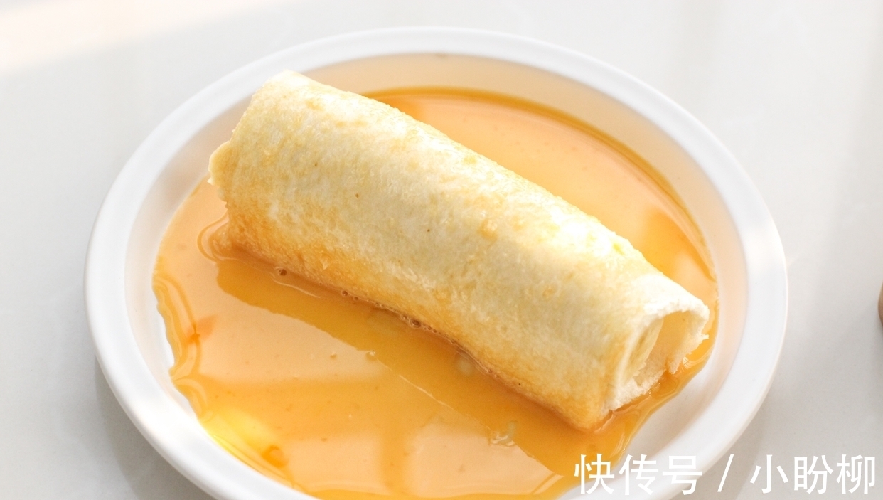辛墨墨|剩吐司别丢掉,做成快手营养早餐,五分钟就上桌,咬一口还爆浆!