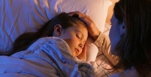 光线|5岁女孩午睡后再没醒来,医生的话让奶奶后悔不已,许多家长常犯