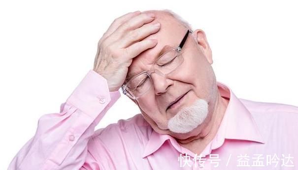 血液|身体出现这个信号,说明中风先兆,多喝一物,血管变干净