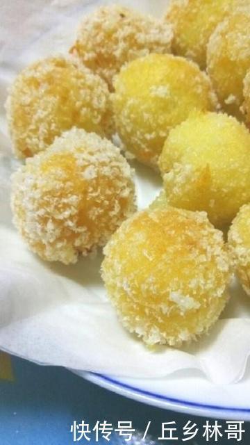 吃了半辈子土豆,这个做法百吃不腻,不炒不炸也不煮,上桌就扫光