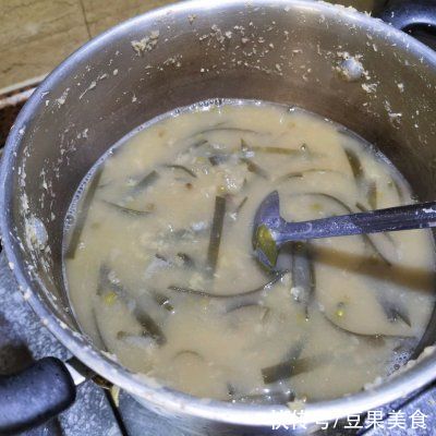 绿豆|夏日糖水必备-绿豆沙我家吃了十年，竟然还没吃腻