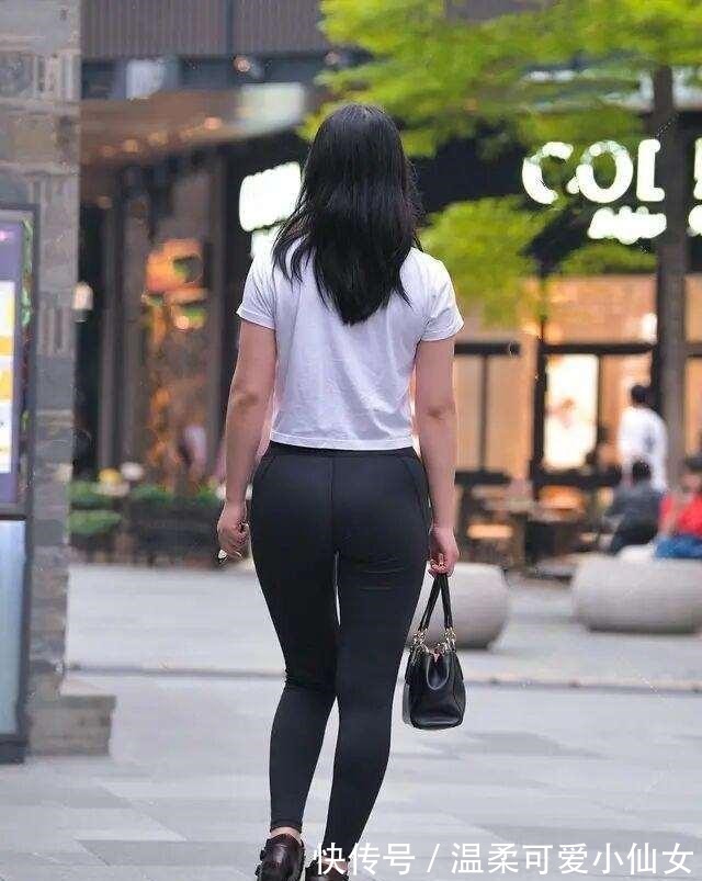 气质 简单利落的打底裤装扮显出典雅气质,时尚女生都喜欢,女神气质!