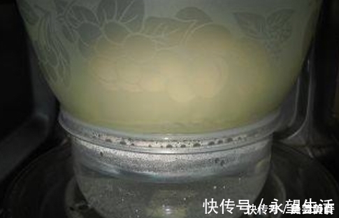 馒头店老板:发面别用酵母白糖,多加一样东西,10分钟发一大盆!